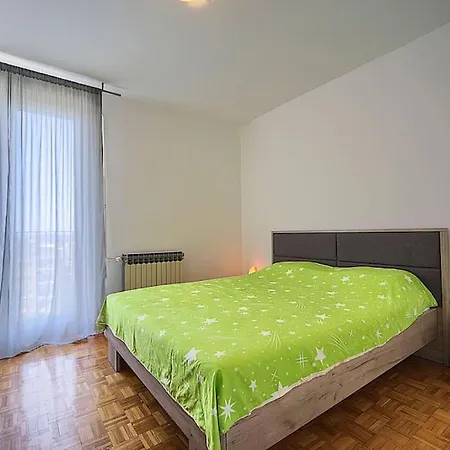 Apartment Big Cozy Near The Beach/center